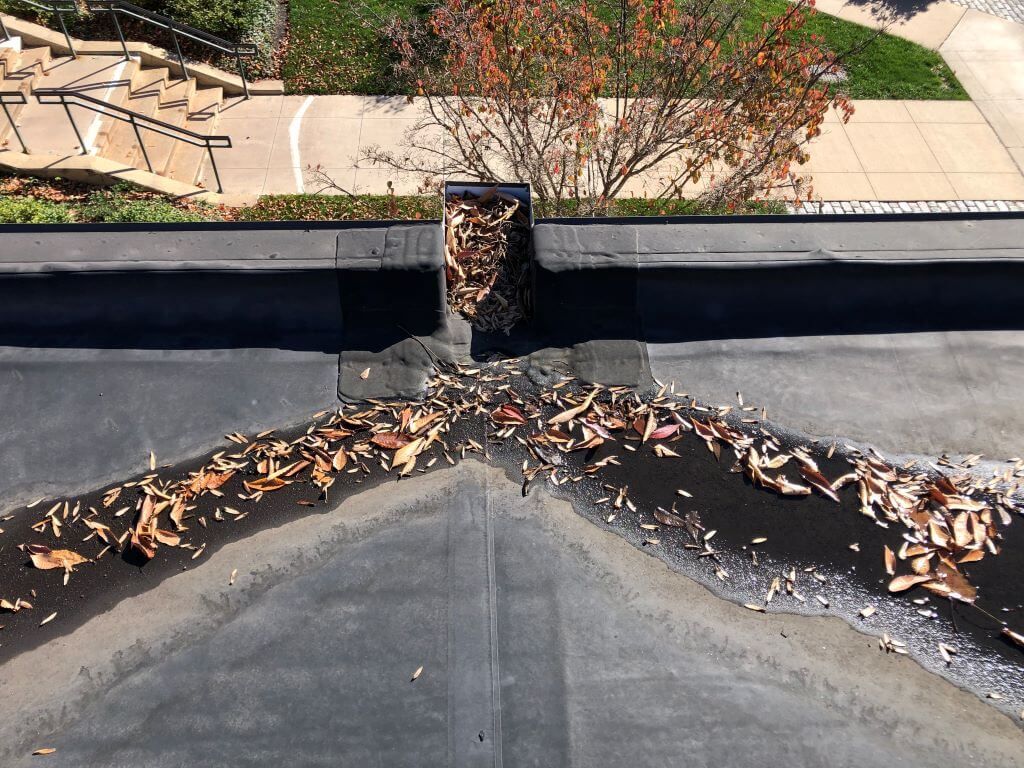 Clogged Drains on Commercial Flat Roof | getflatroofing.com 